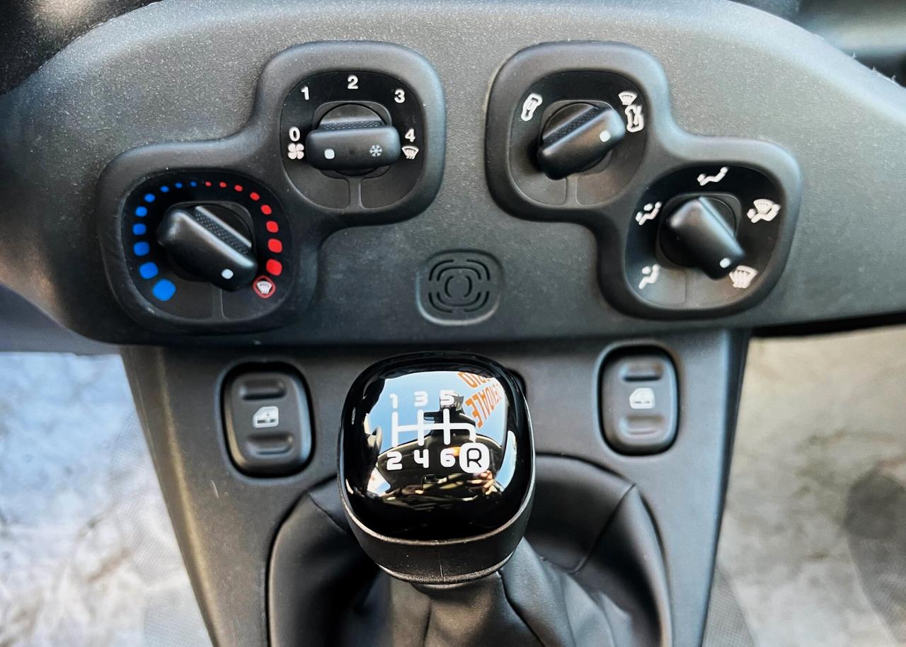 Fiat Panda 1.0 FireFly S&S Hybrid City Cross