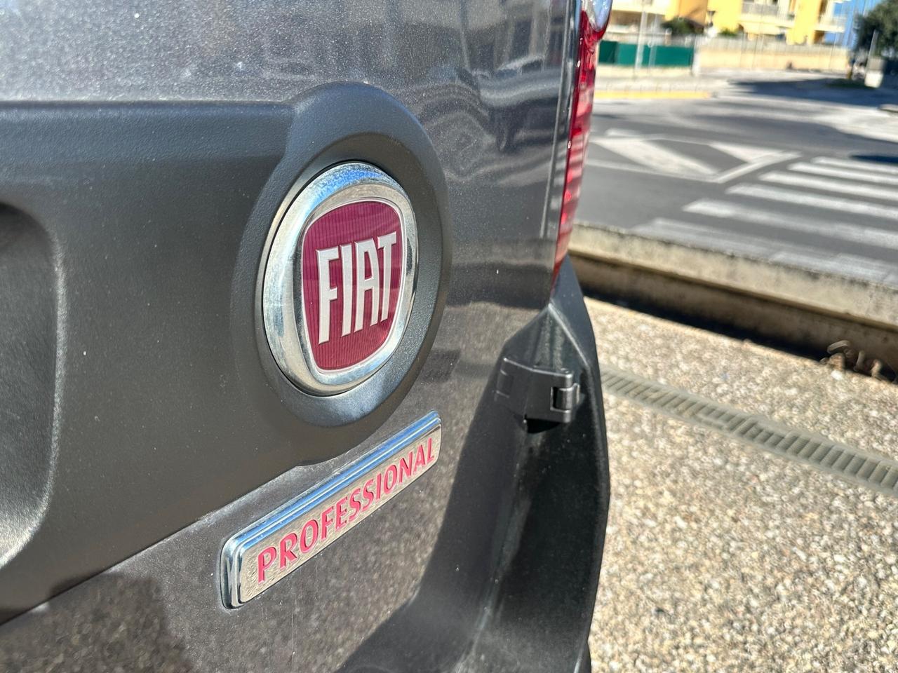 Fiat doblo maxi 3 posti 1.6 mtj 120cv lounge