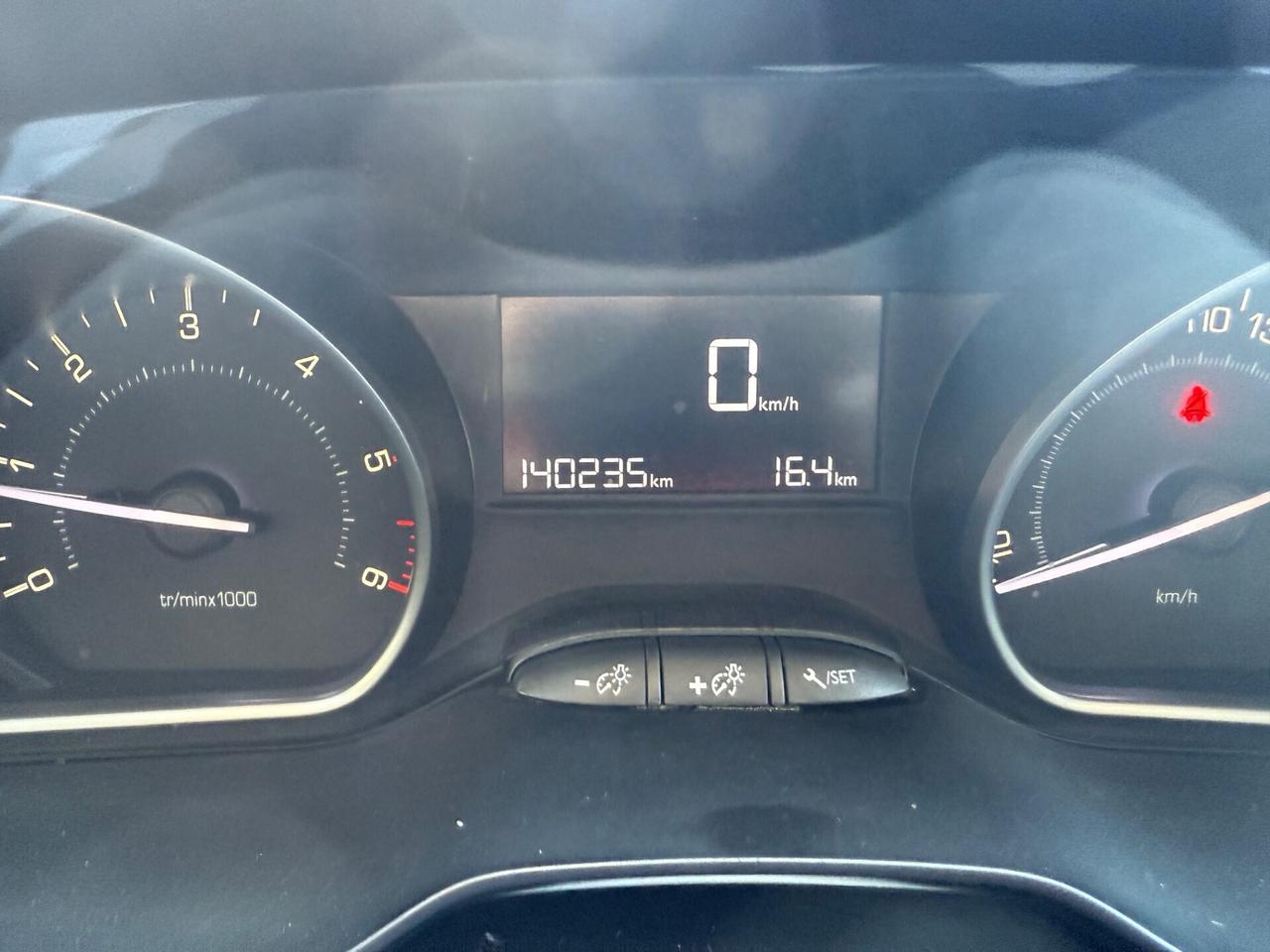 Peugeot 2008 BlueHDi 100 GT Line