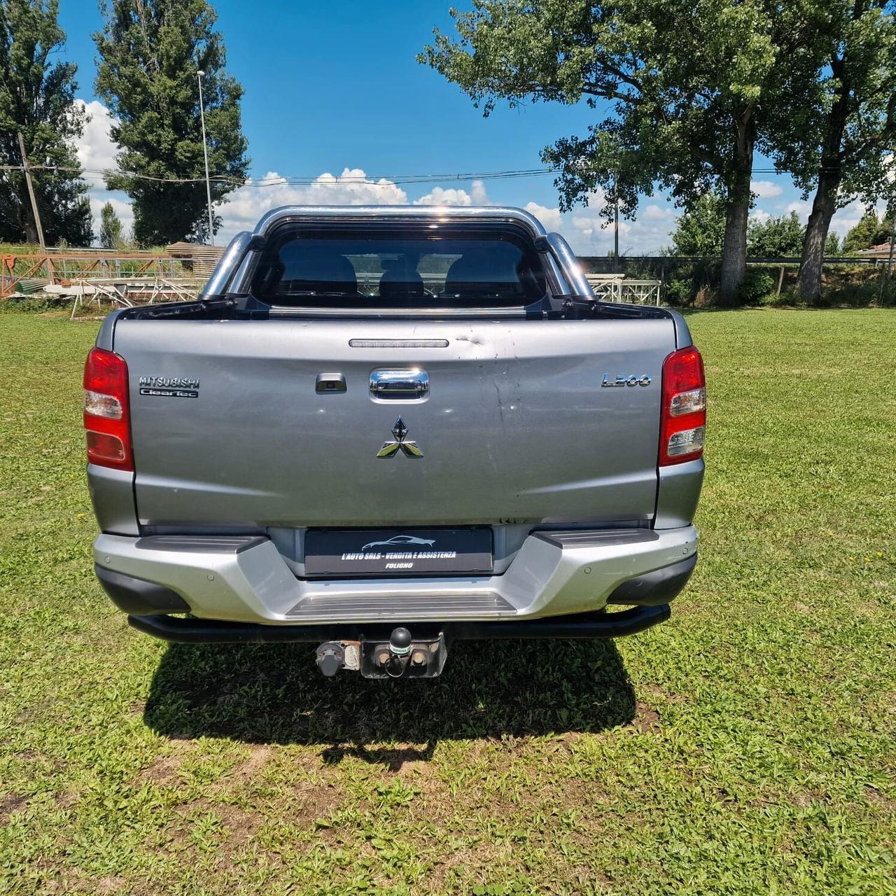 Mitsubishi L200 2.4 DI-D/181CV Double Cab Intense Hp Mivec