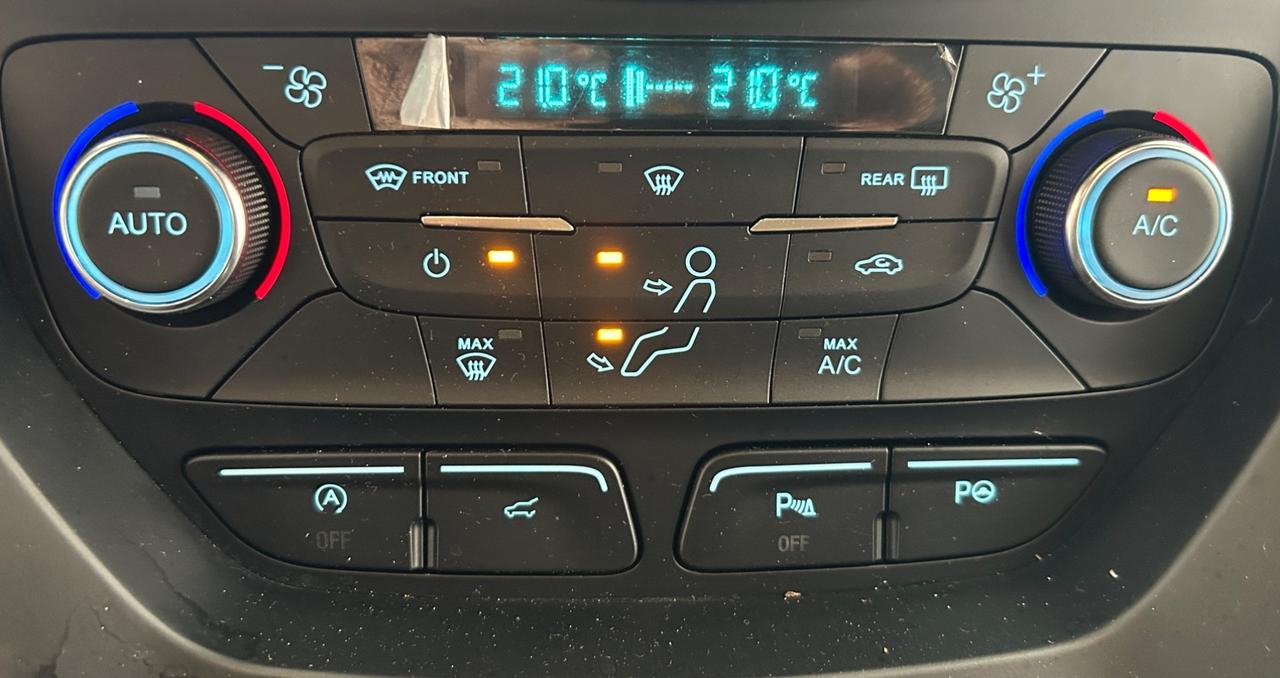 Ford Kuga 2.0 TDCI 180 CV 4WD Powershift ST-Line