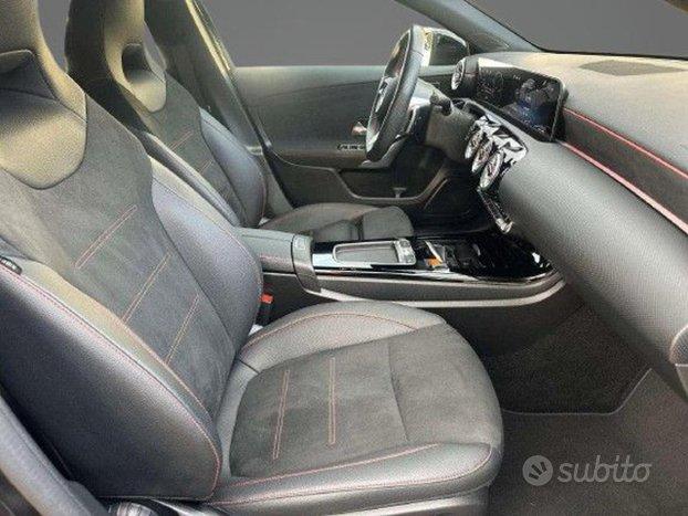 MERCEDES-BENZ A 200 Automatic AMG Line Premium A