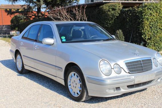 MERCEDES - Classe E - 200 Kompressor Elegance