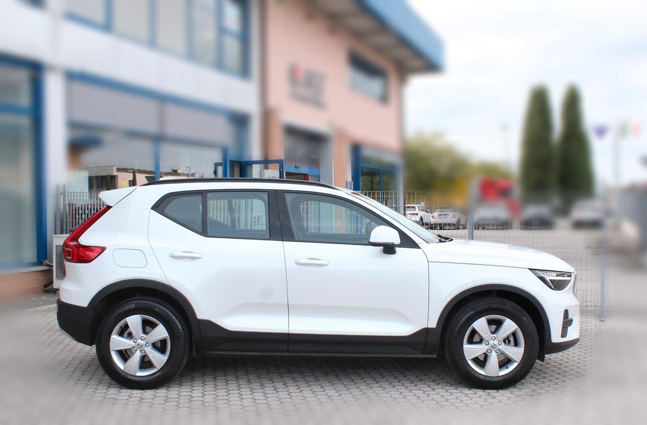 Volvo XC40 T2 automatico Essential