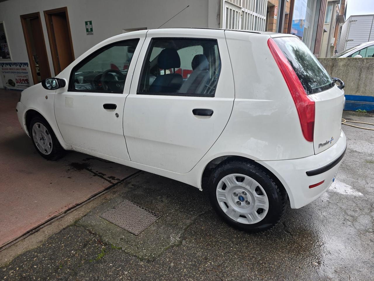Fiat Punto 1.3 Multijet 16V 5 porte Dynamic van autocarro 4 posti