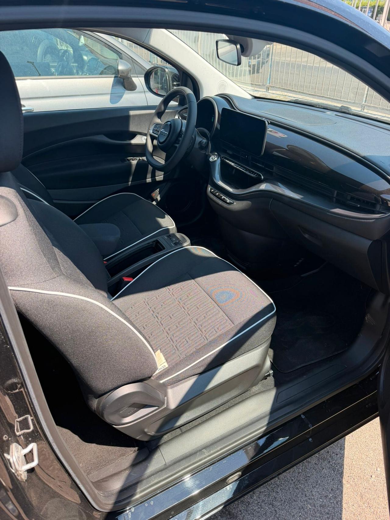 Fiat 500 500e Berlina 23,8 kWh Entry+Pack Tech
