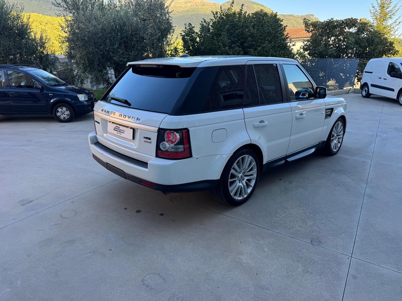 LAND ROVER RANGE ROVER SPORT 3.0 TDV6 HSE