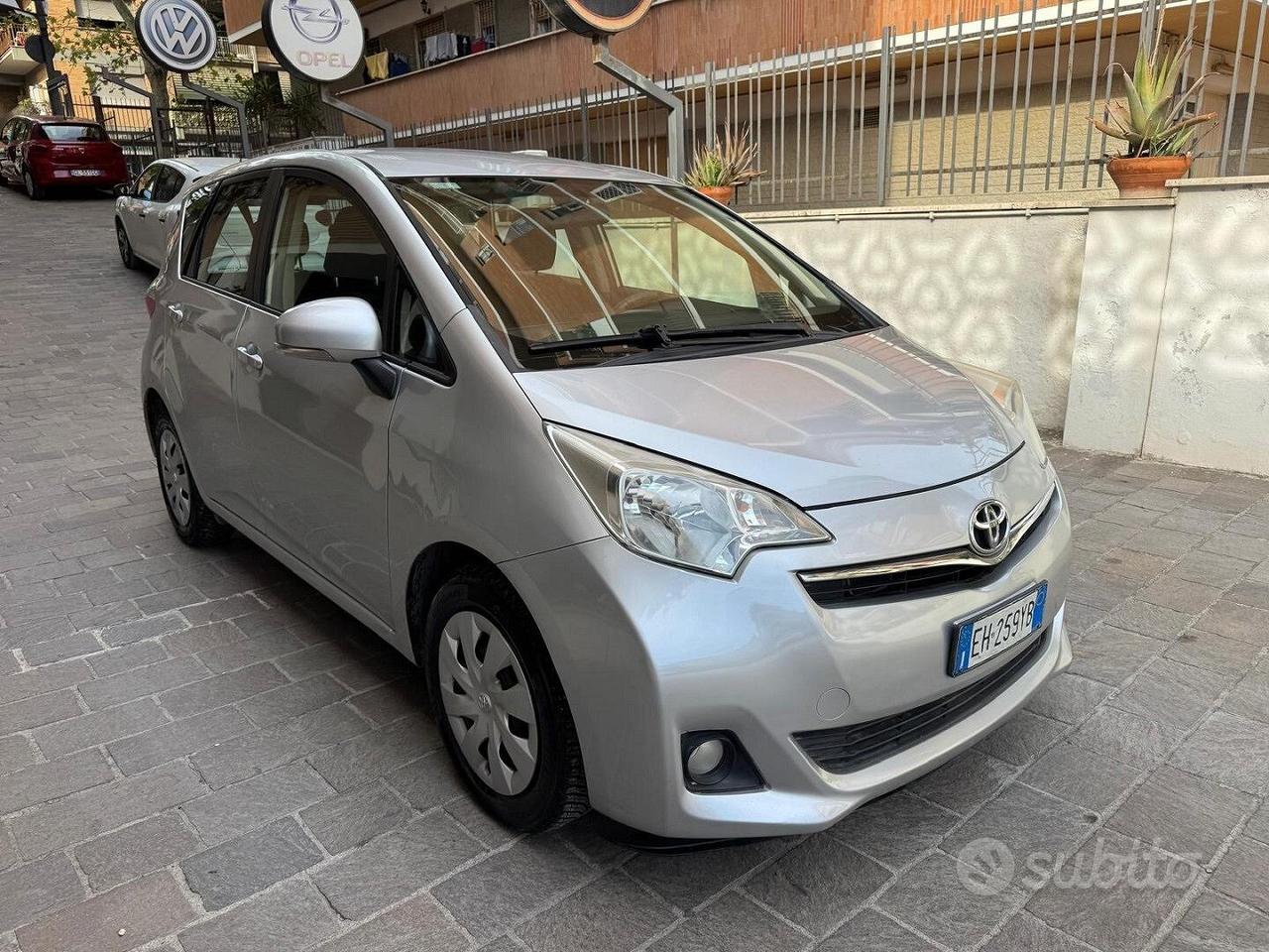 Toyota Verso- S 1.3 lounge Ok Neop