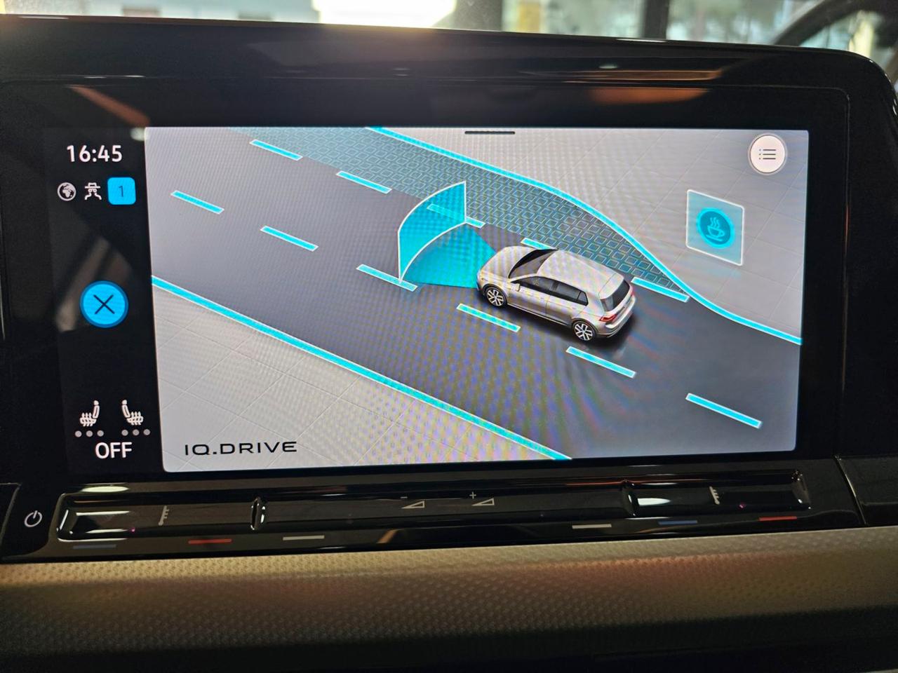 Volkswagen Golf ETSI MOVE LIFE C.16 Tetto Led Matrix Clima3Zone