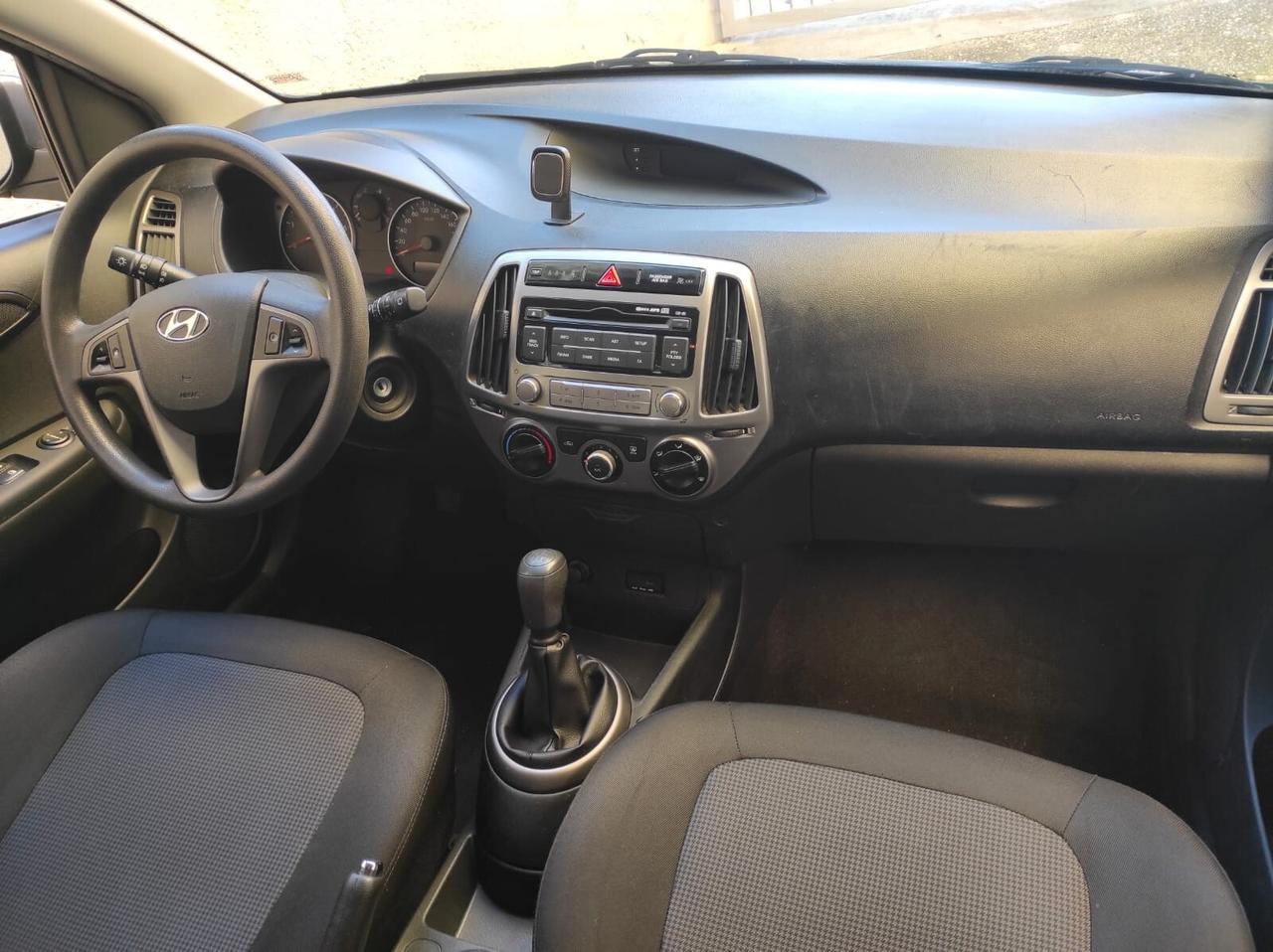 HYUNDAI I20 5 PORTE 1100 DIESEL MOTORE NUOVO