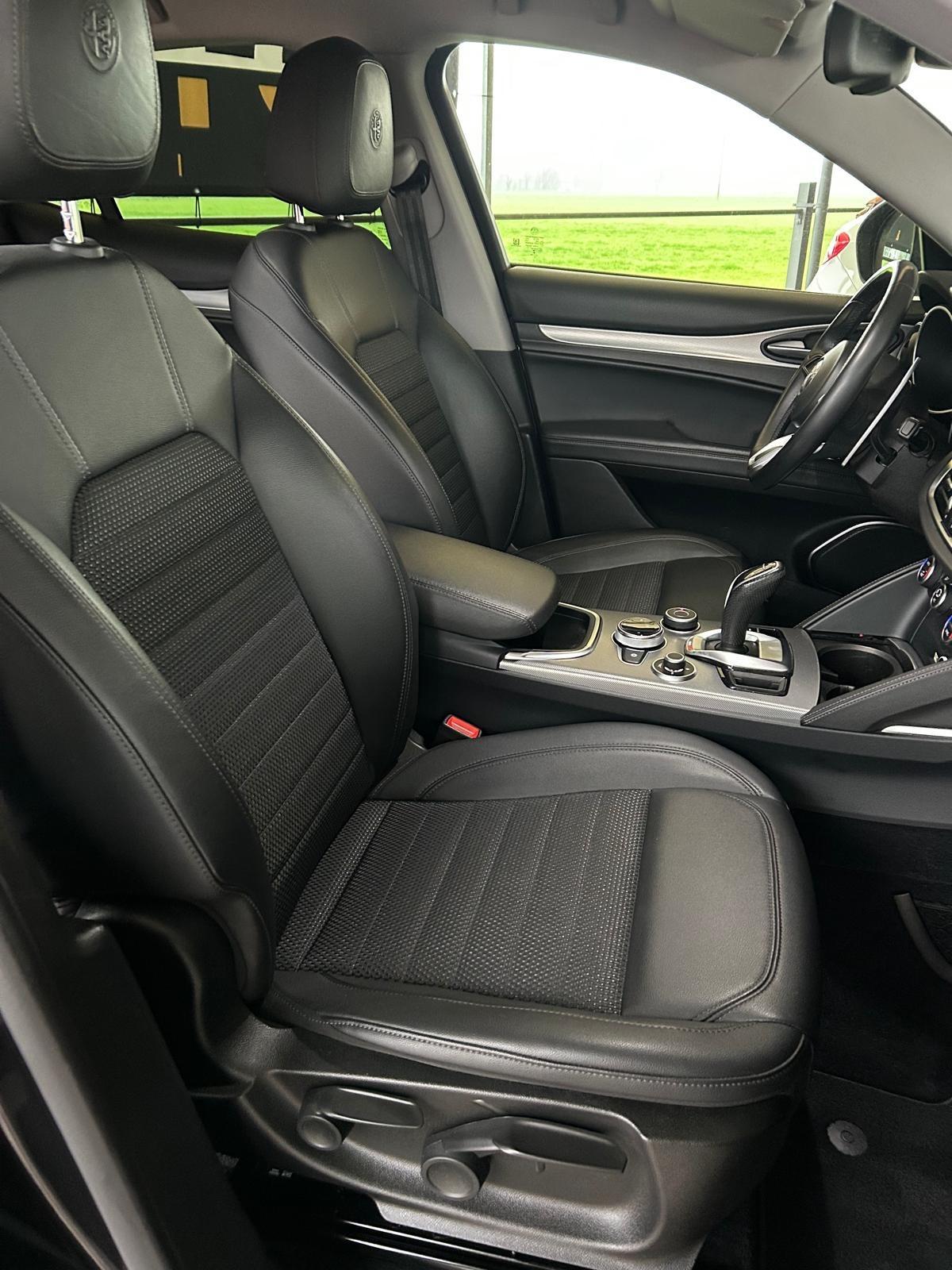 Alfa Romeo Stelvio 2.2 Turbodiesel 190 CV AT8 RWD Business