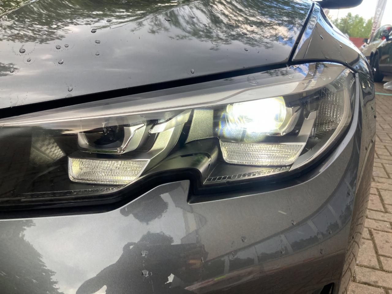 BMW 318d Touring mhev 48V Business Advantage auto