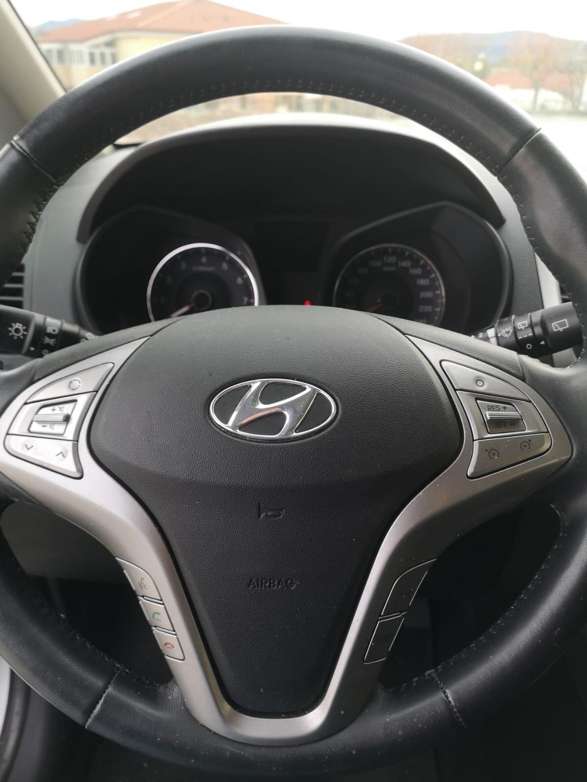 Hyundai i20 1.6 benz 124 CV - 2016