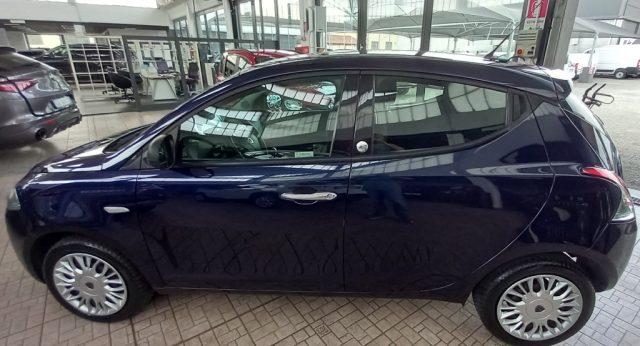 LANCIA Ypsilon 1.2 69 CV 5 porte GPL Ecochic Silver