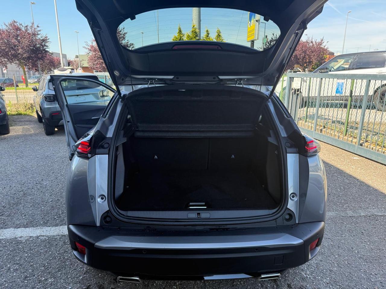 Peugeot 2008 1.2 puretech Allure s&s 130cv eat8