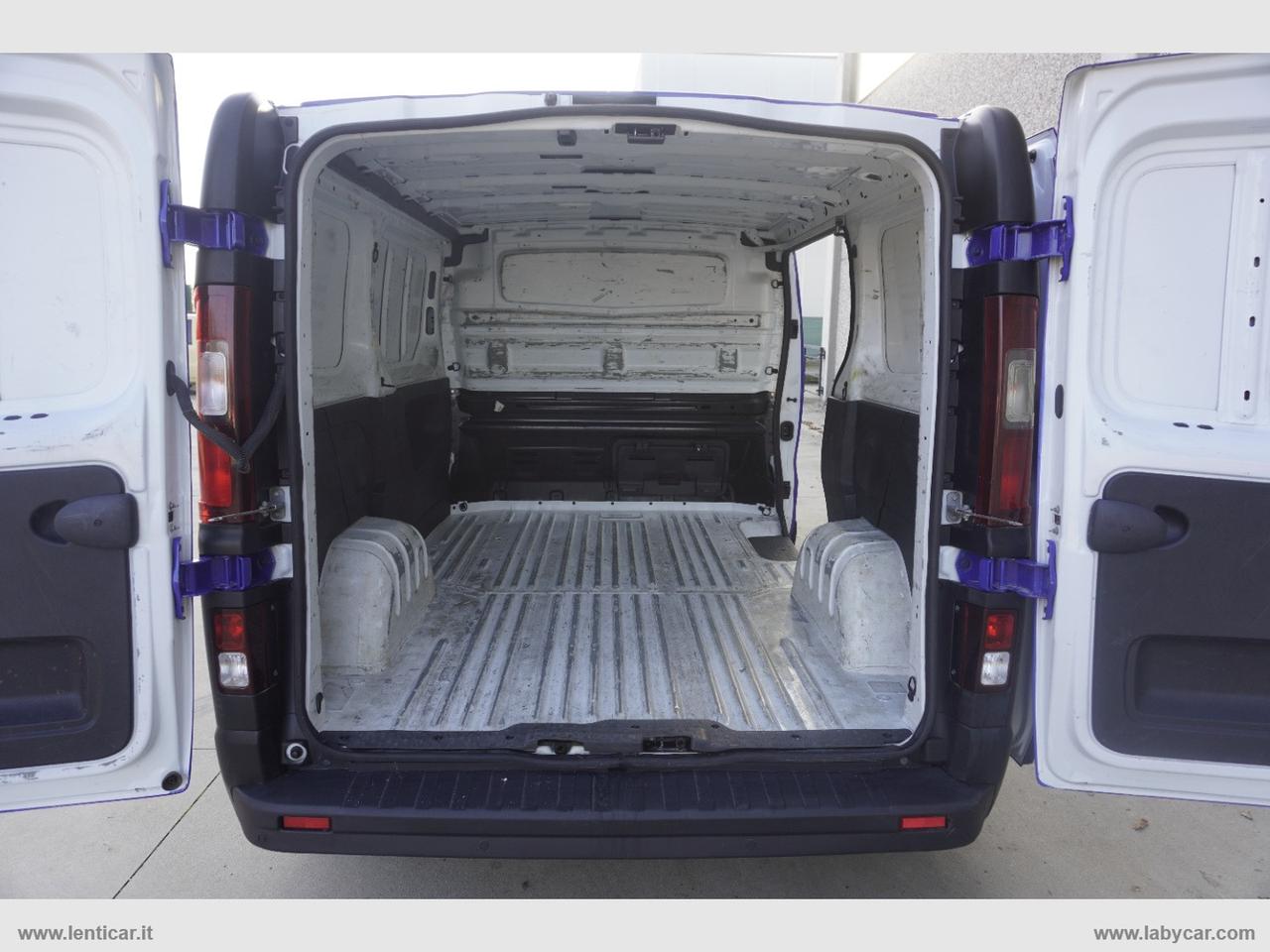 NV300 27 2.0 dCi 120CV PC-TN Van