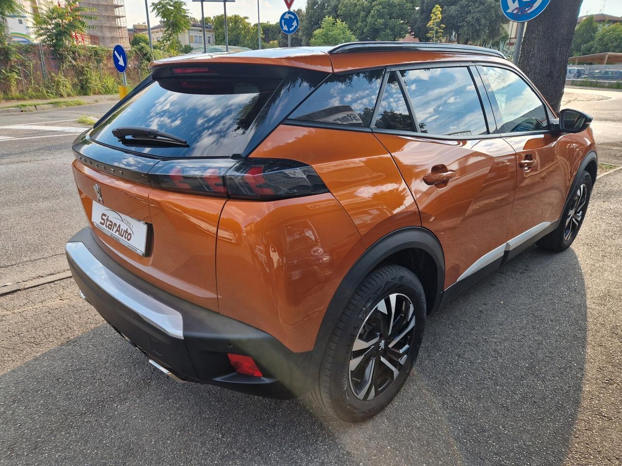 Peugeot 2008 PureTech 130 S&S EAT8 Allure