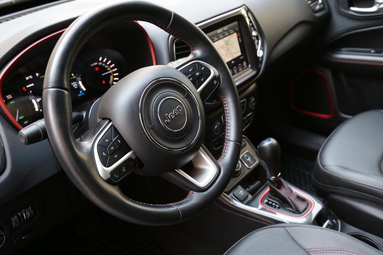 Jeep Compass 1.3 Turbo T4 240 CV PHEV AT6 4xe Trailhawk