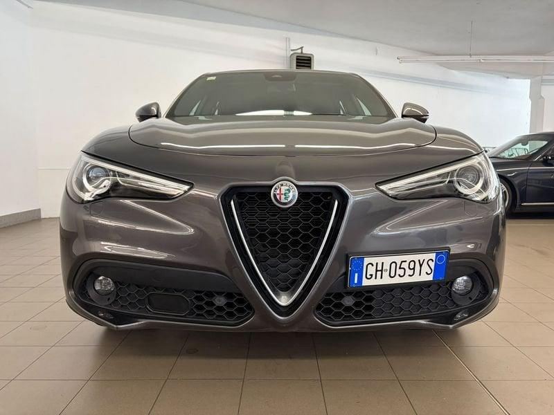 Alfa Romeo Stelvio 2.2 TD 160 CV Super Business AT8 RWD