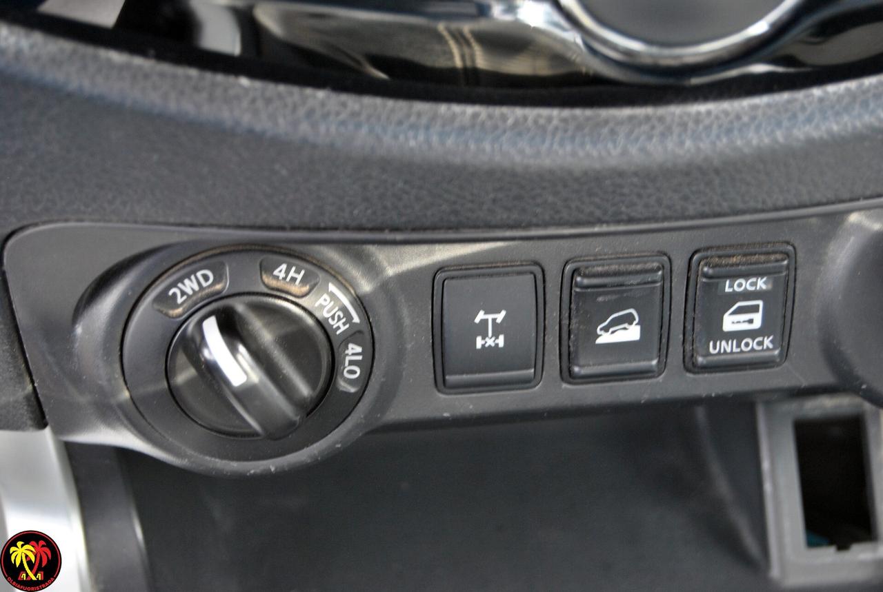 Nissan Navara 2.3 dCi 190 CV 4WD Double Cab N-Connecta