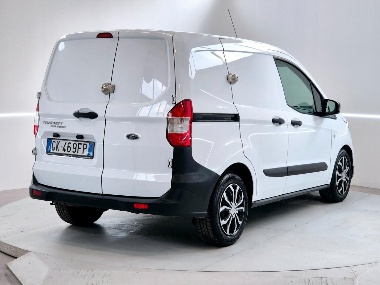 FORD TRANSIT COURIER