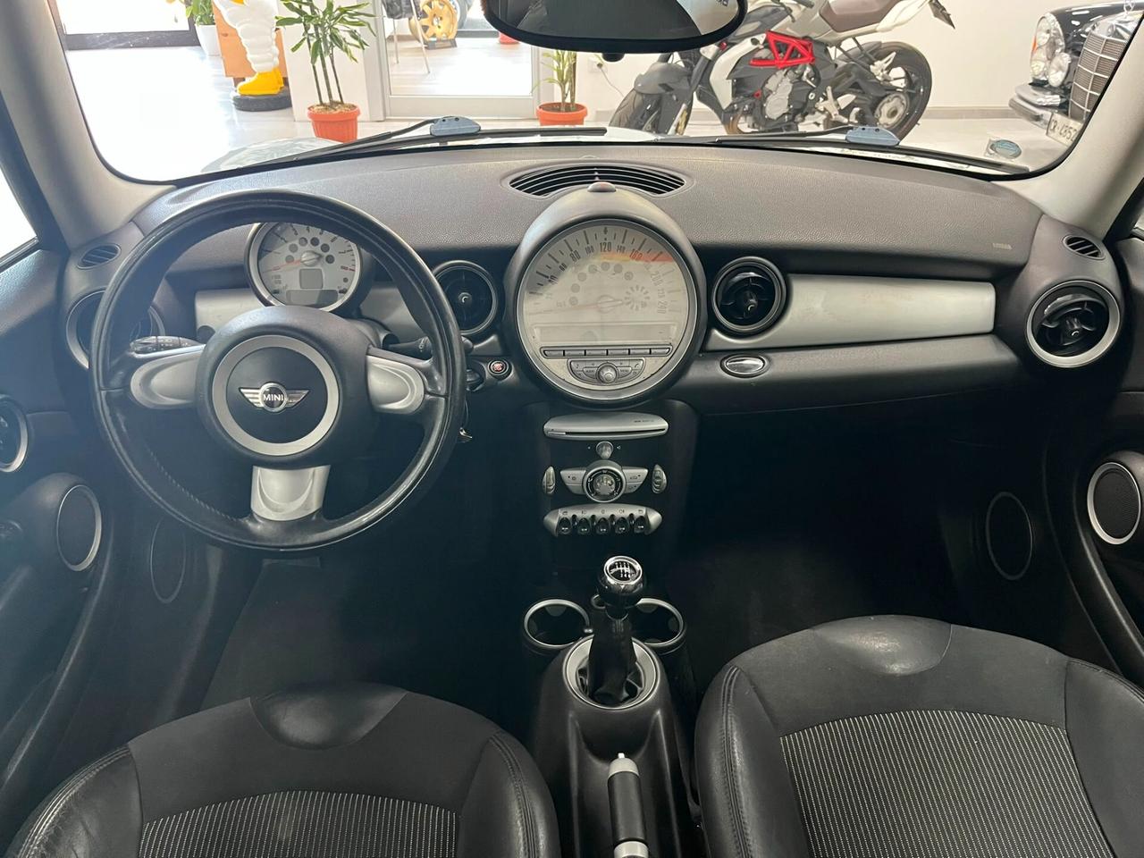 MINI Cooper R56 1.6 120cv