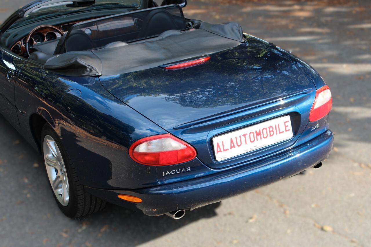 Jaguar XK * Sapphire Blue* Service completo*