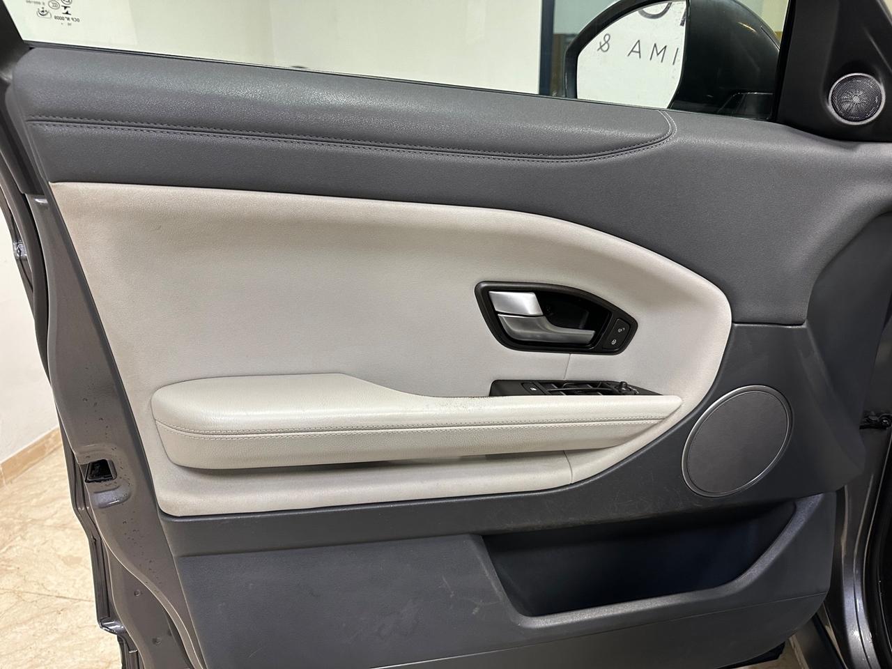 Land Rover Range Evoque 2.0 TD4 150 CV 5p. SE Dynamic