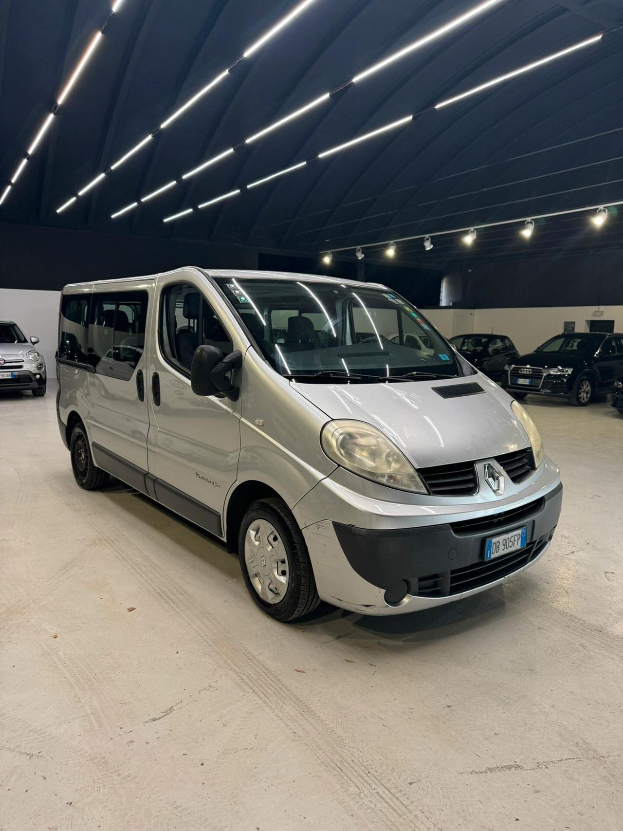 Renault Trafic 9 POSTI