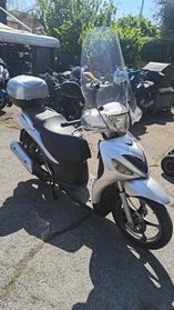Suzuki SIXteen 150