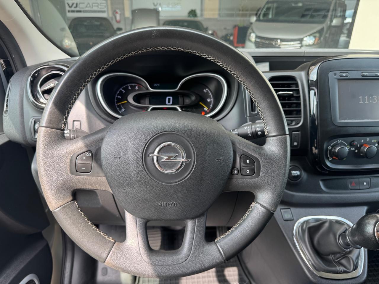 Opel Vivaro 8 posti