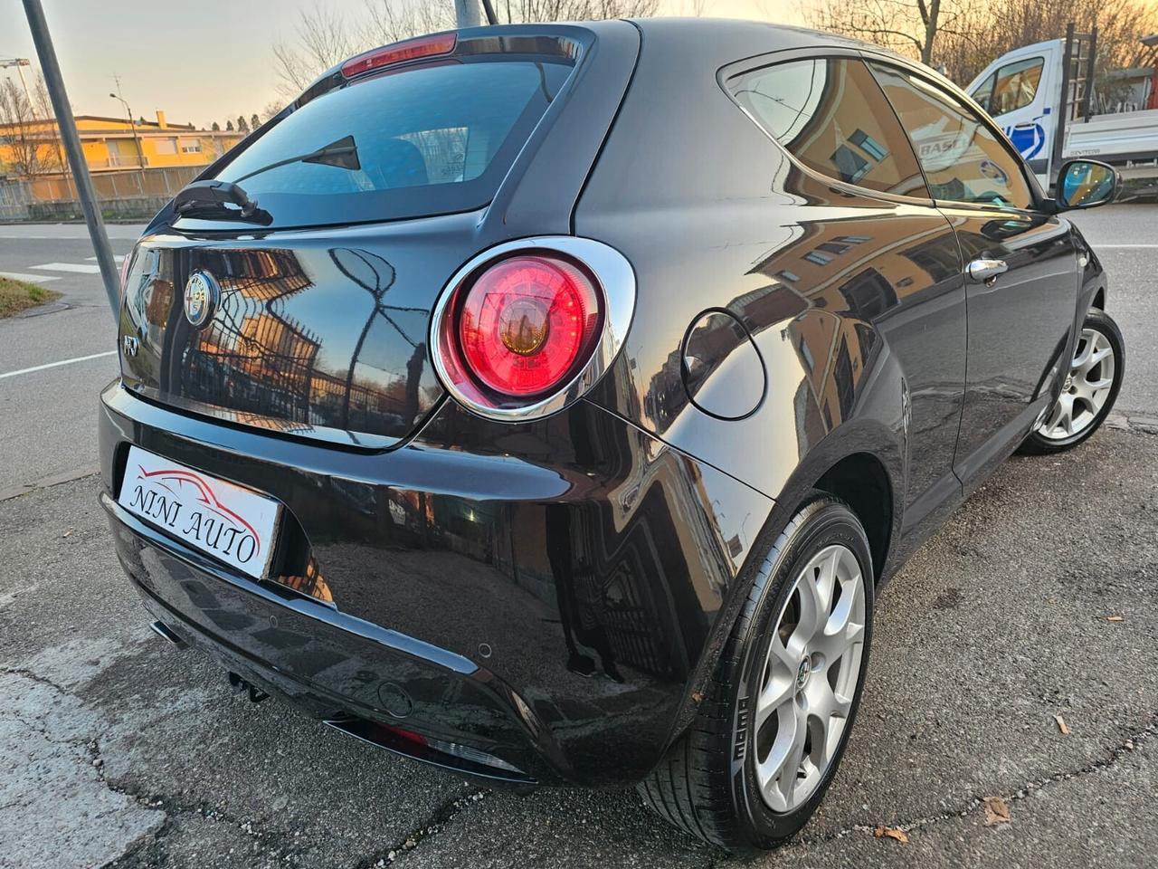 Alfa Romeo MiTo 1.4 105cv Distinctive *Neopatentati*