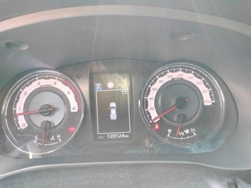 Toyota Hilux 2.4 D-4D A/T 4WD 4 porte Double Cab Executive+ con Hard Deck!!