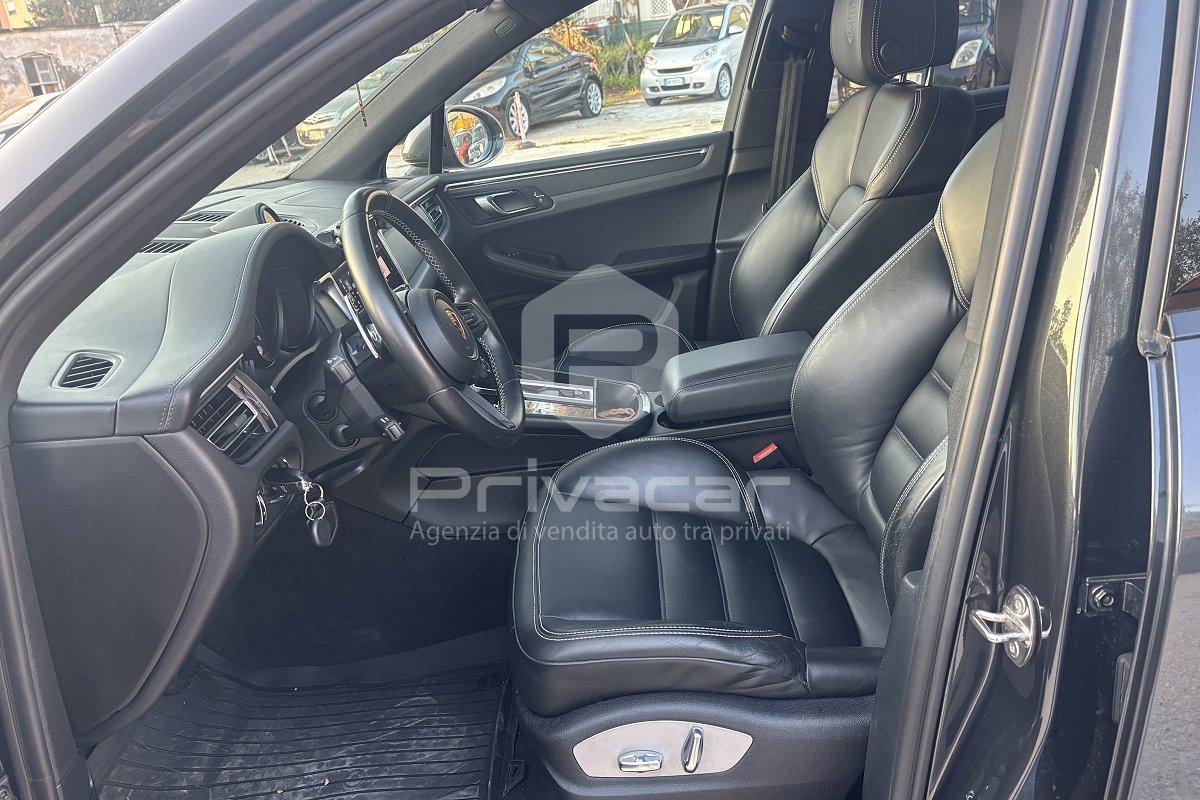 PORSCHE Macan 2.0 T
