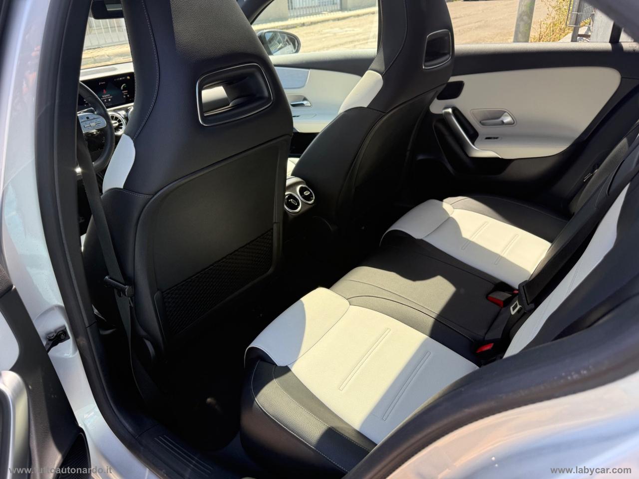 MERCEDES-BENZ A 180 d Automatic Premium