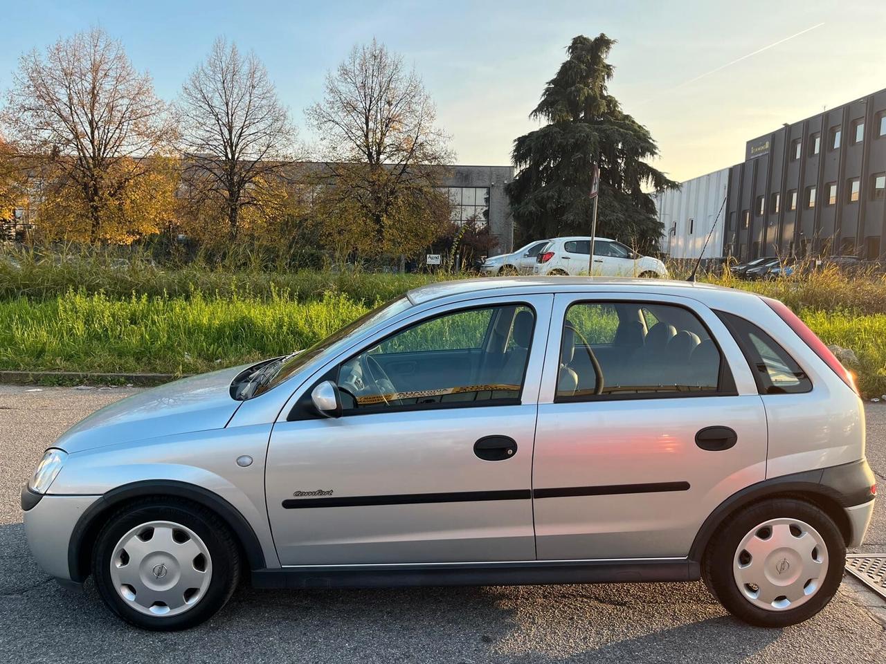 Opel Corsa 1.0i 12V cat 5 porte