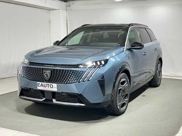 Peugeot 5008 GT motore elettrico (73kWh) 210 CV GT (7 posti)