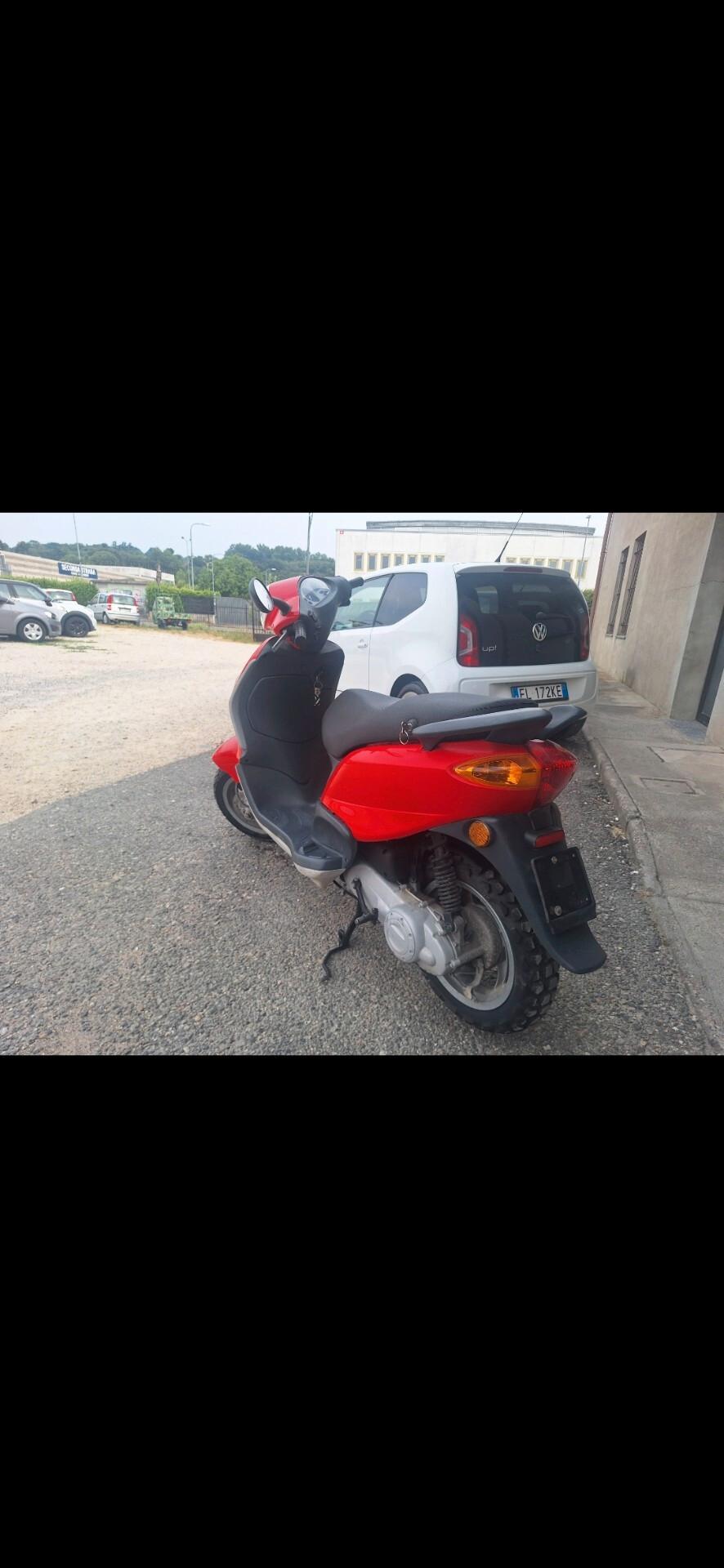 Piaggio Fly 50