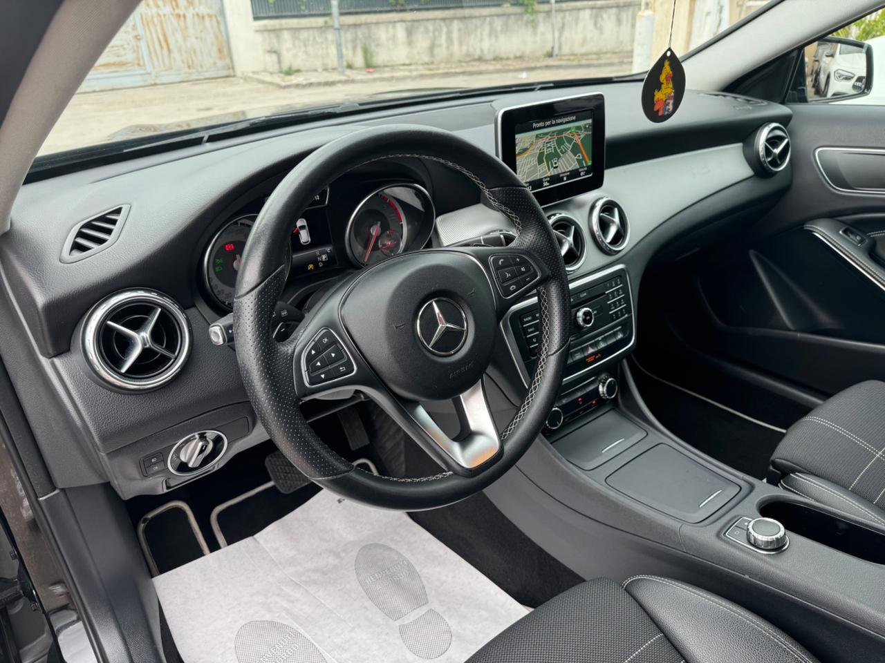 Mercedes-benz GLA 200d Automatic 4Matic Sport