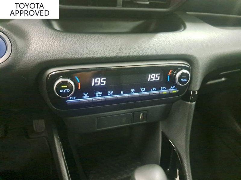 Toyota Yaris 1.5 HYBRID STYLE