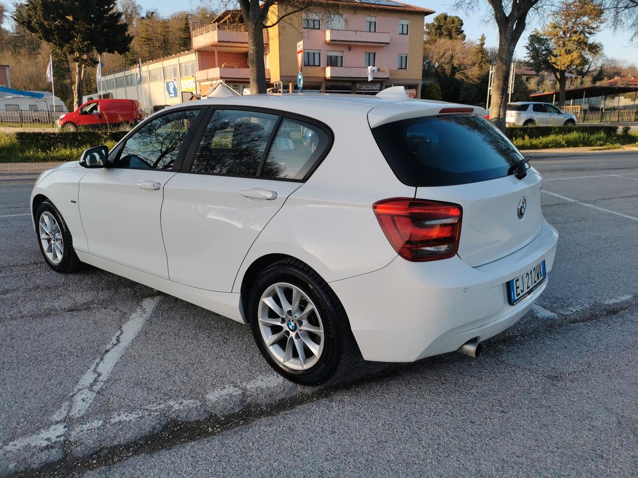 Bmw 118d 2.0 diesel OK PERMUTE