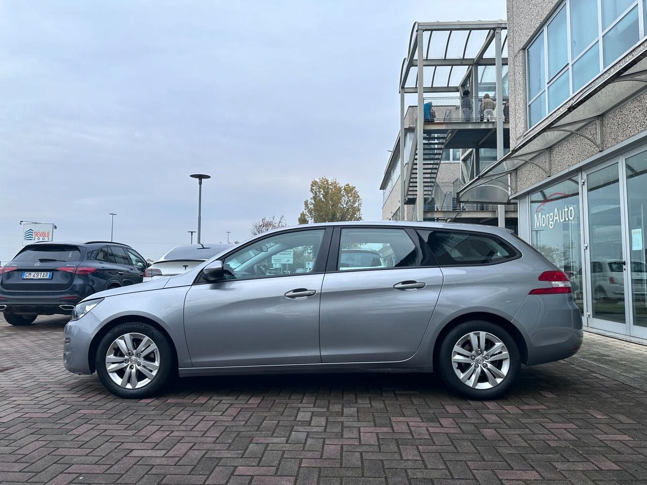 Peugeot 308 SW 1.6hdi 120CV EURO6! NAVI 1PROPRIET.