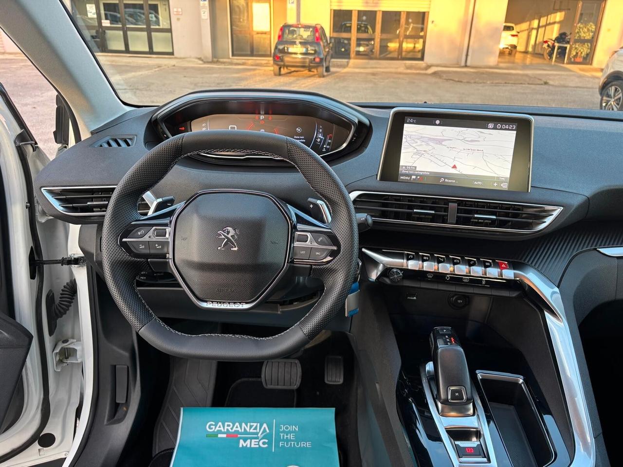 Peugeot 3008 BlueHDi 130 S&S EAT8 Business