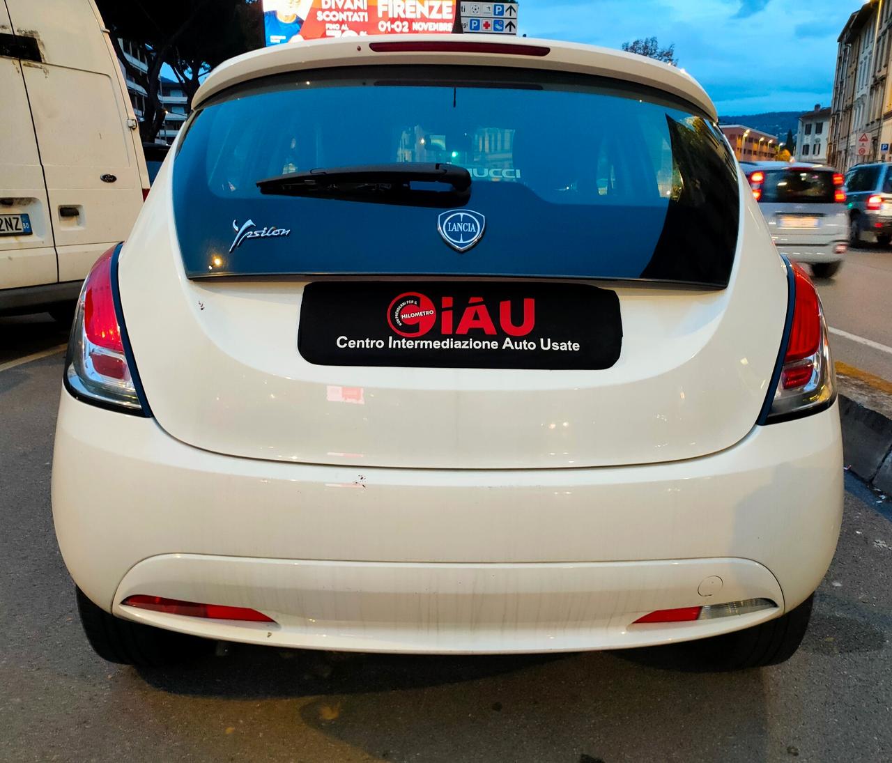 Lancia Ypsilon 1.2 69 CV 5p. Silver Neopatentati