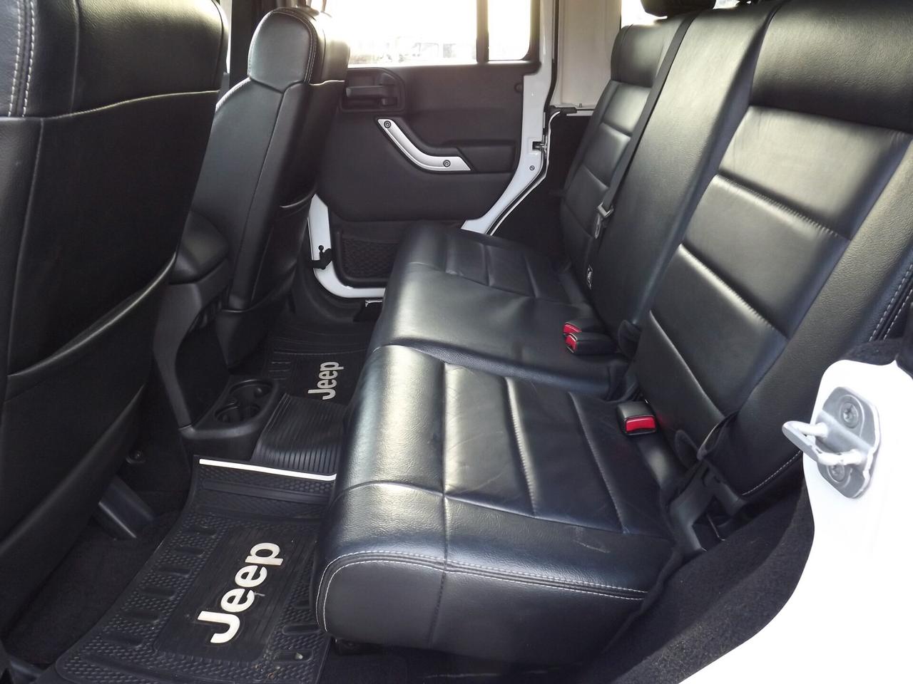 Jeep Wrangler Unlimited 2.8 CRD DPF Sahara Auto