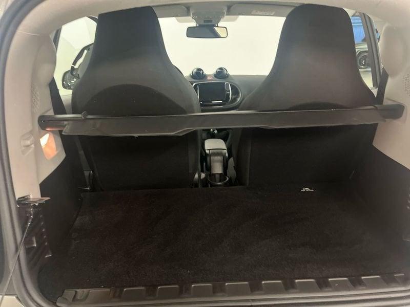 smart fortwo fortwo EQ Mattrunner (22kW)