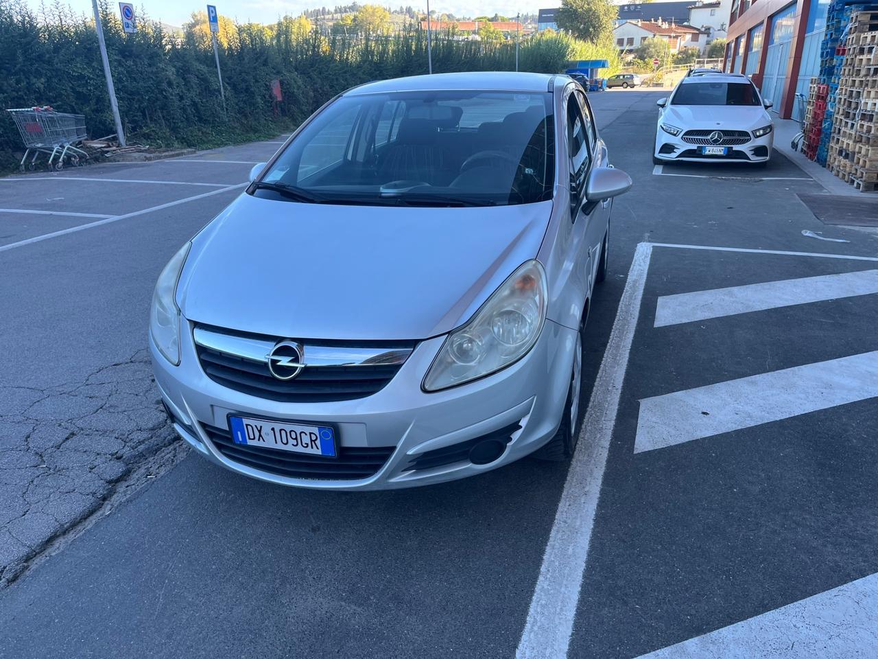 Opel Corsa 1.2 5 porte Cosmo 2009 164.000 KM