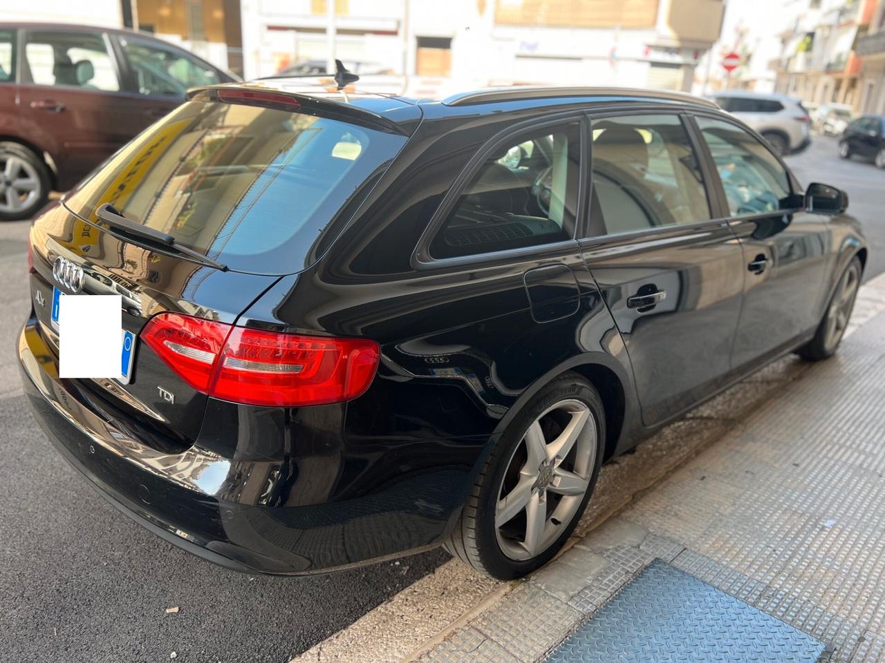 Audi A4 Avant 2.0 tdi Advanced 150cv multitronic LED/NAVI/PDC