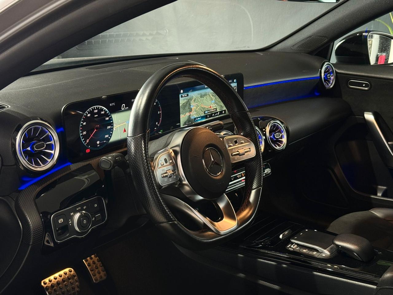 Mercedes-benz A 200d Premium AMG Night Edition MAGNO