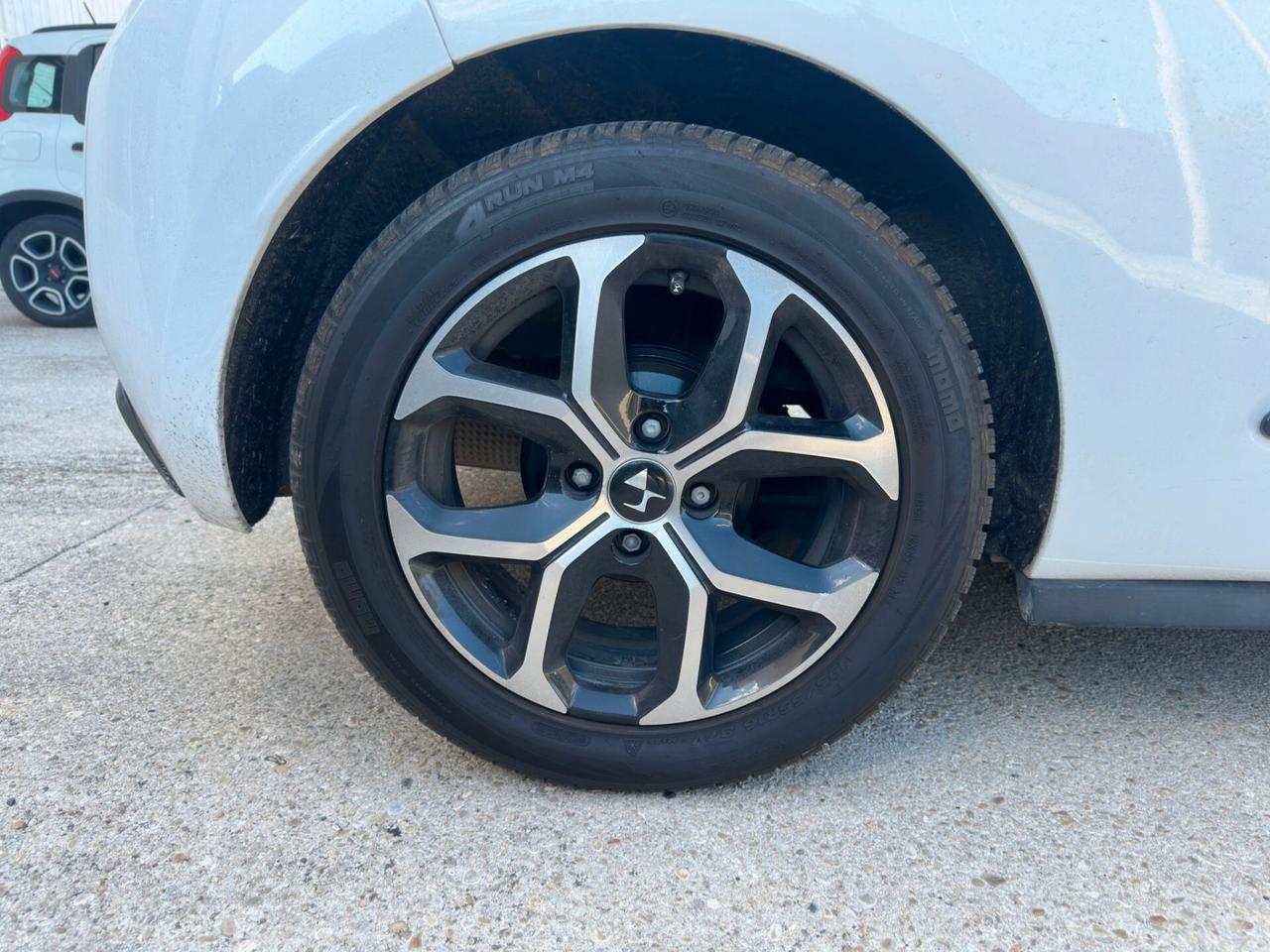 DS3 1.4 HDi 70 Just Black Full Optional